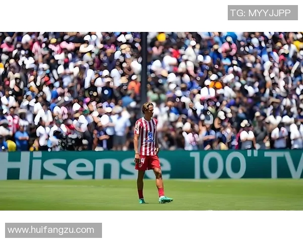 众多退役足球明星重返赛场展现风采引发球迷热议与期待 众多退役足球明星重返赛场展现风采引发球迷热议与期待