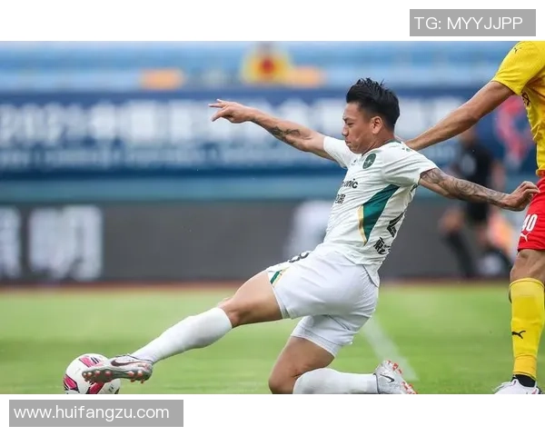 成都羽毛球队以92分稳居锦标赛积分榜首位展现强劲实力 成都羽毛球队以92分稳居锦标赛积分榜首位展现强劲实力