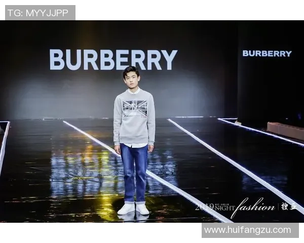 时装秀与足球明星的完美结合展现运动与时尚的魅力之夜